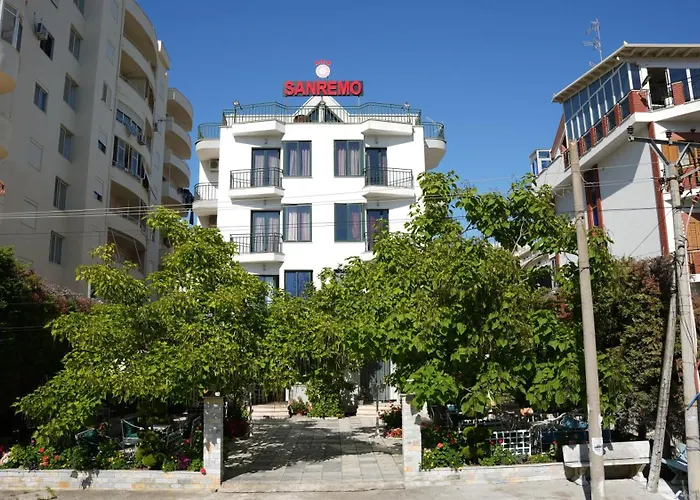מלון Sanremo Restorant 3*